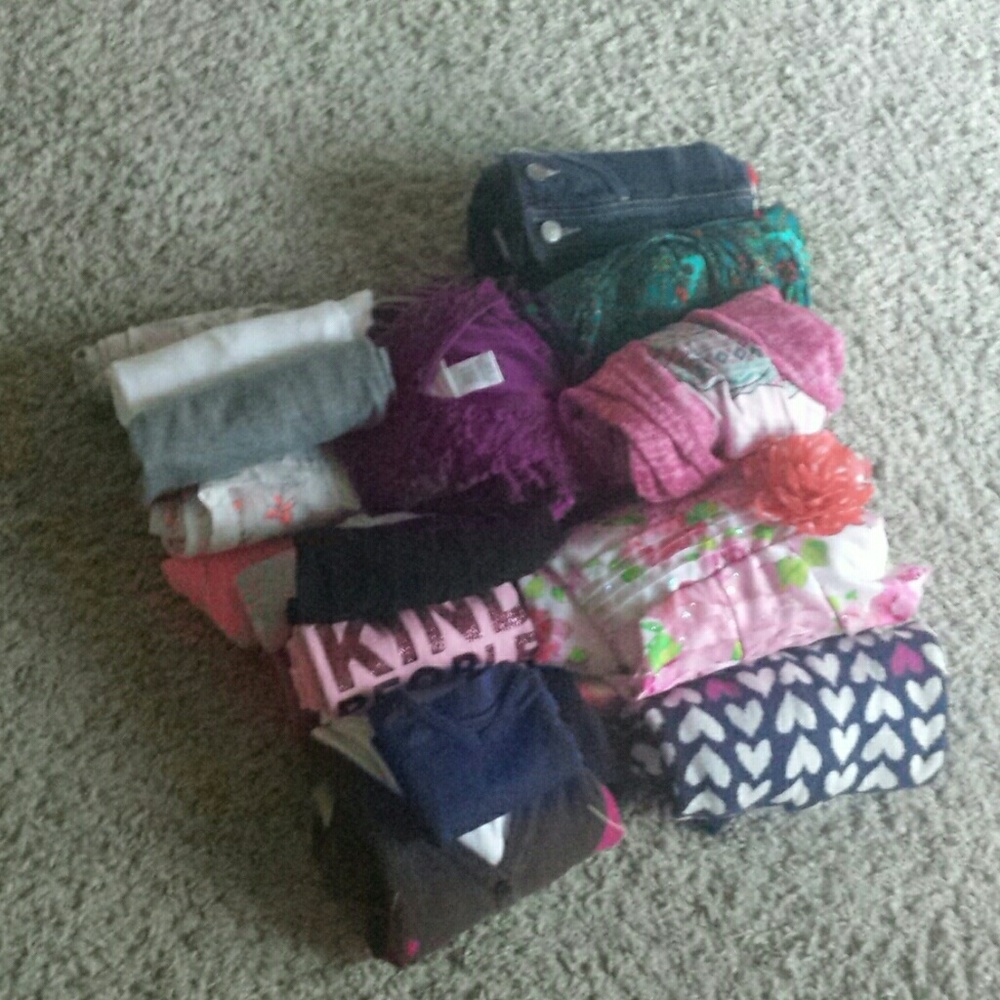 A beautifu wardrobe of 30 items for girls size 7-8